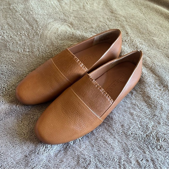 Gentle Souls by Kenneth Cole Leather Flats - Picture 9 of 10
